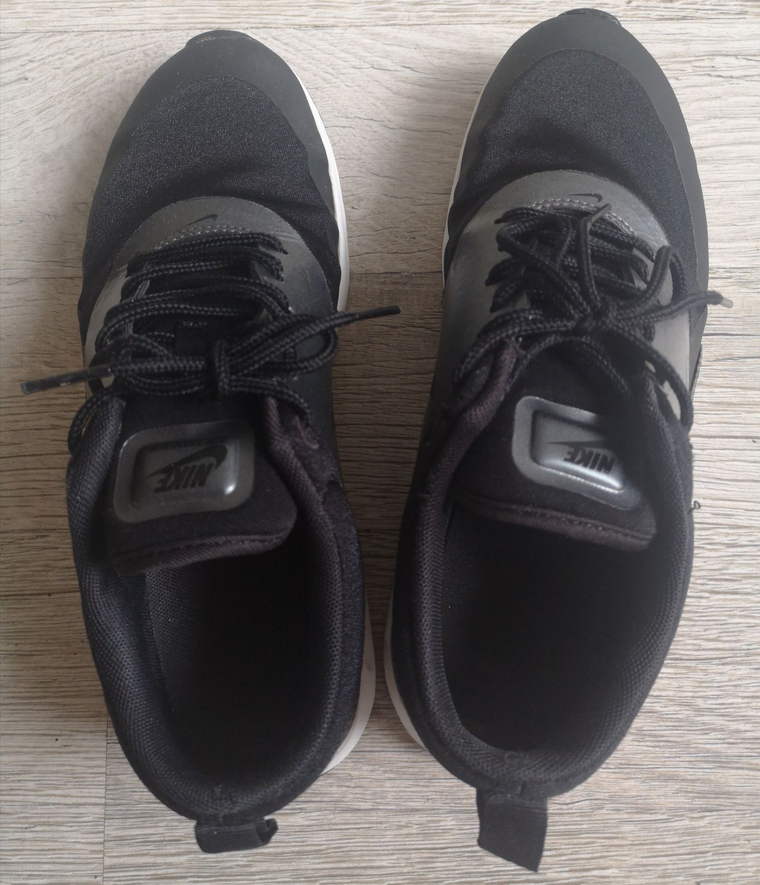 Buty sportowe Nike czarne 38