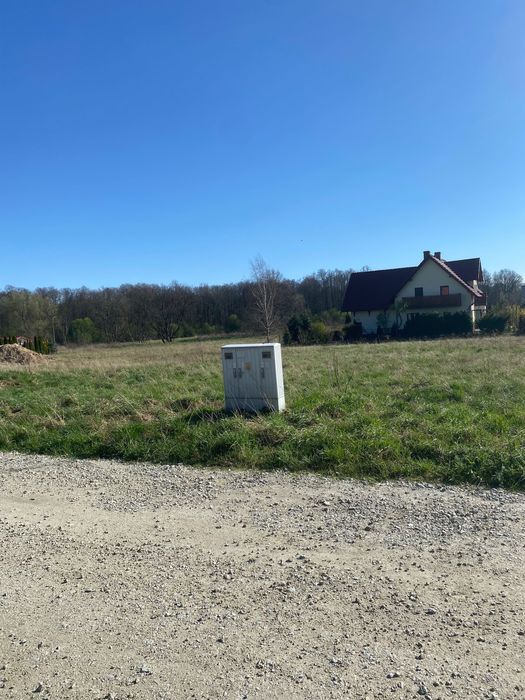 Sprzedam działkę budowlaną w Środzie Śląskiej