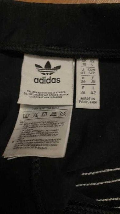 Спортивные леггинсы adidas