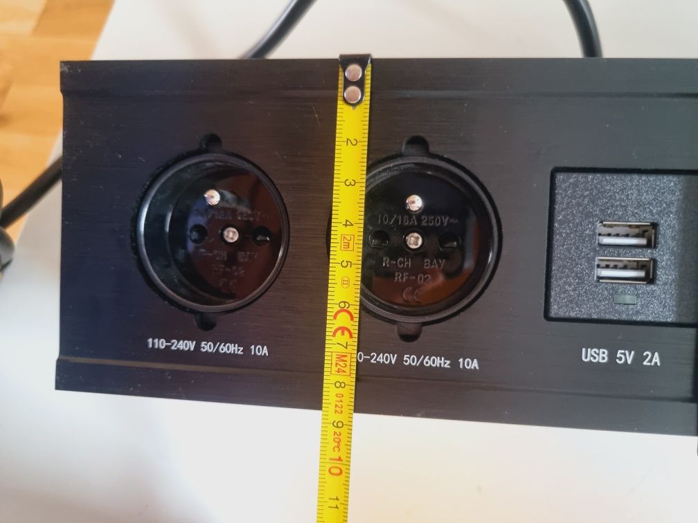 Gniazdo wpuszczane nablatowe listwa usb