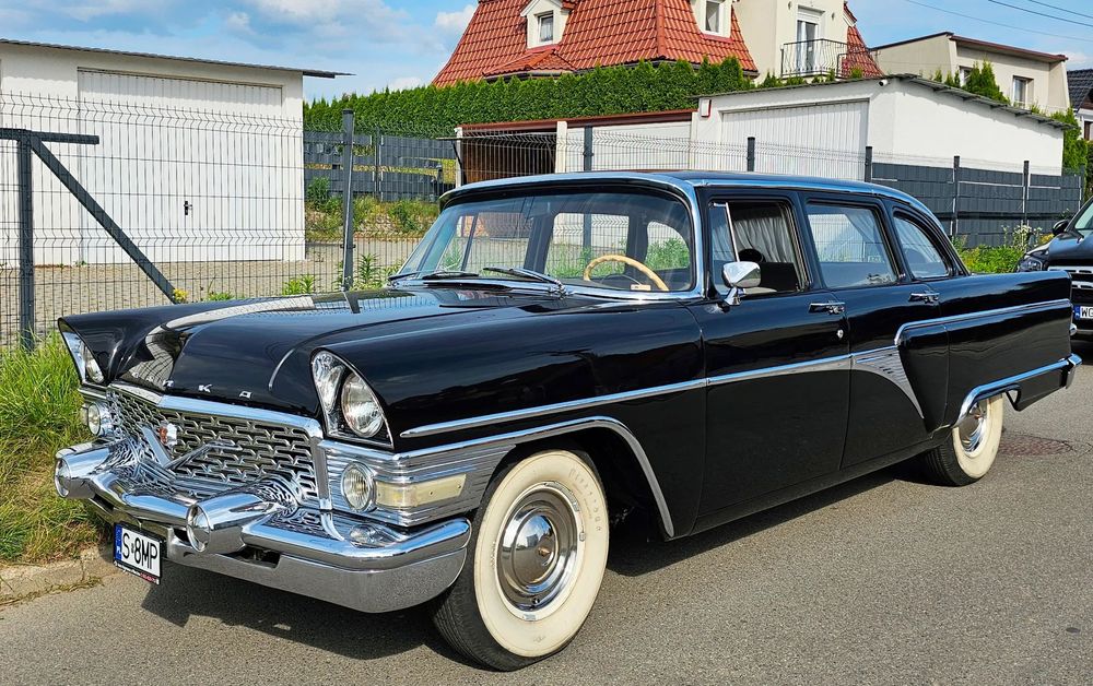 Gaz  Gaz 13 Czajka V8