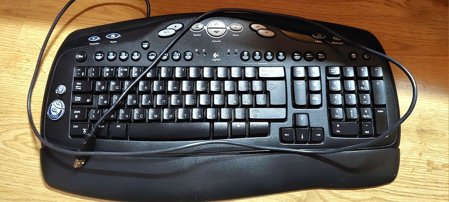 Мультимедийная клавиатура Logitech Corded Keybord  Y-B 52 RT7R15