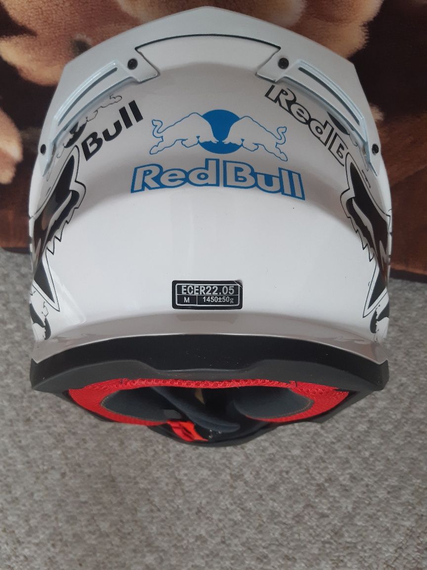 Kask Red Bull rozm. M 56-58 - nowy na motocykl, rower, hulajnogę