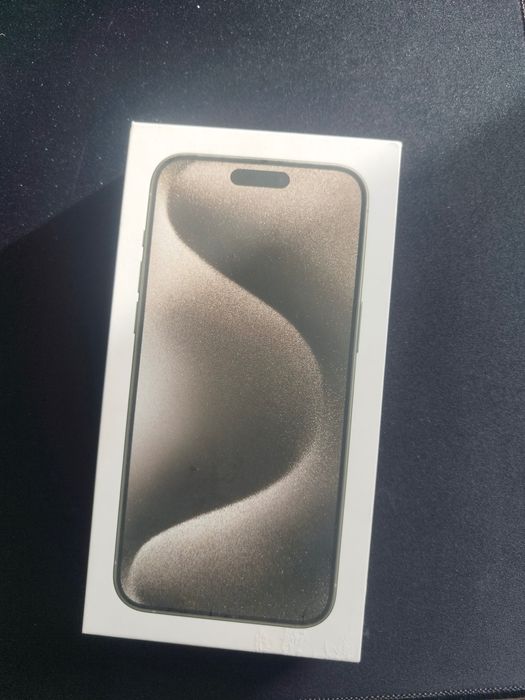 iPhone 15 Pro Max com garantia como novo 1ªutilização setembro de 2024