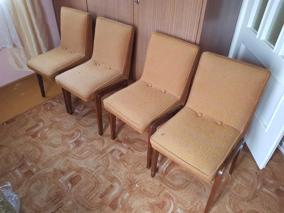 Komplet krzeseł AGA PRL 4szt,  Krzesło AGA