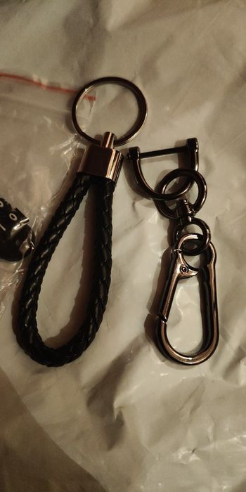 Автомобільний брелок