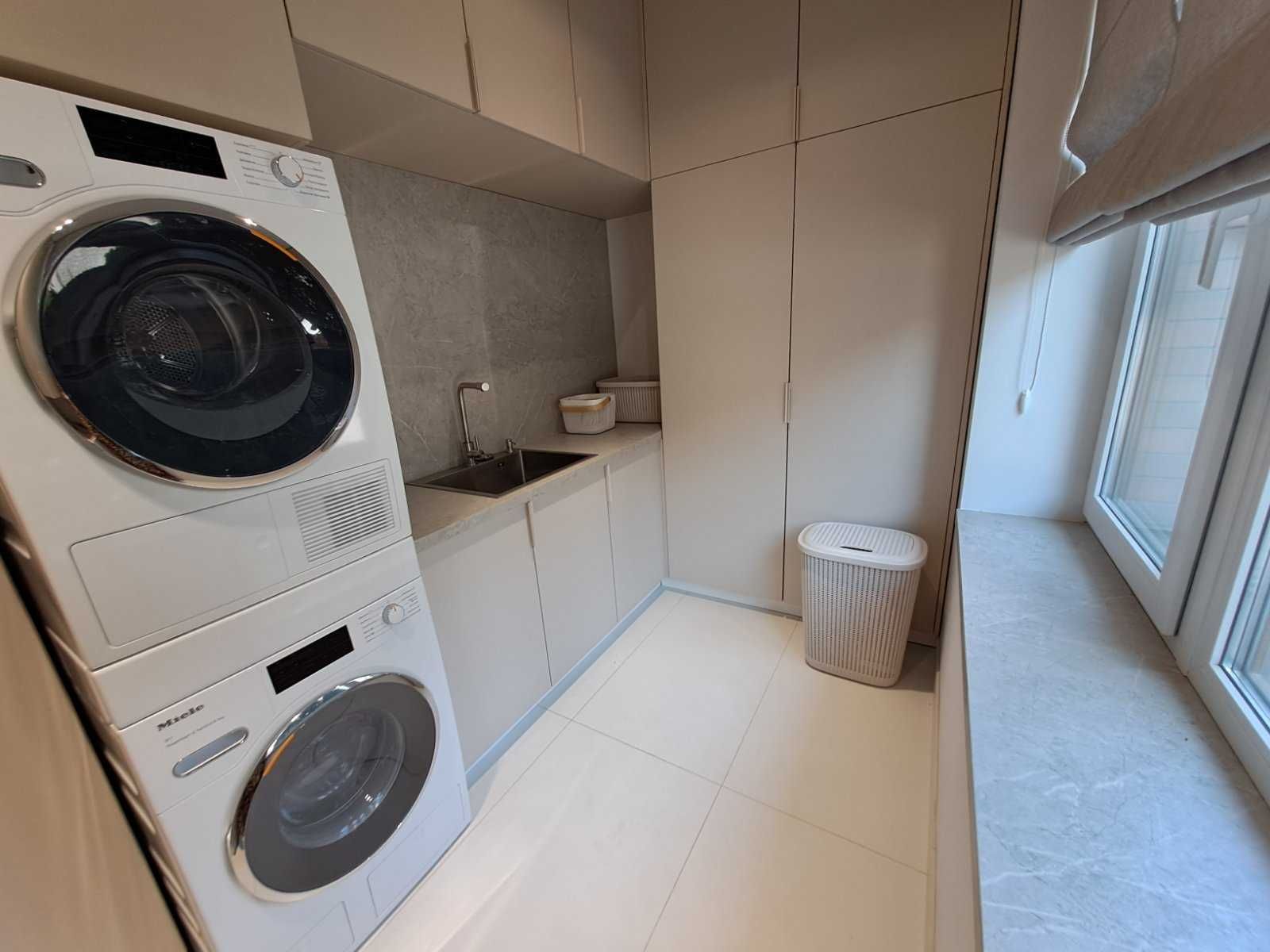 Продам двоповерховий таунхаус Comfort City центр міста