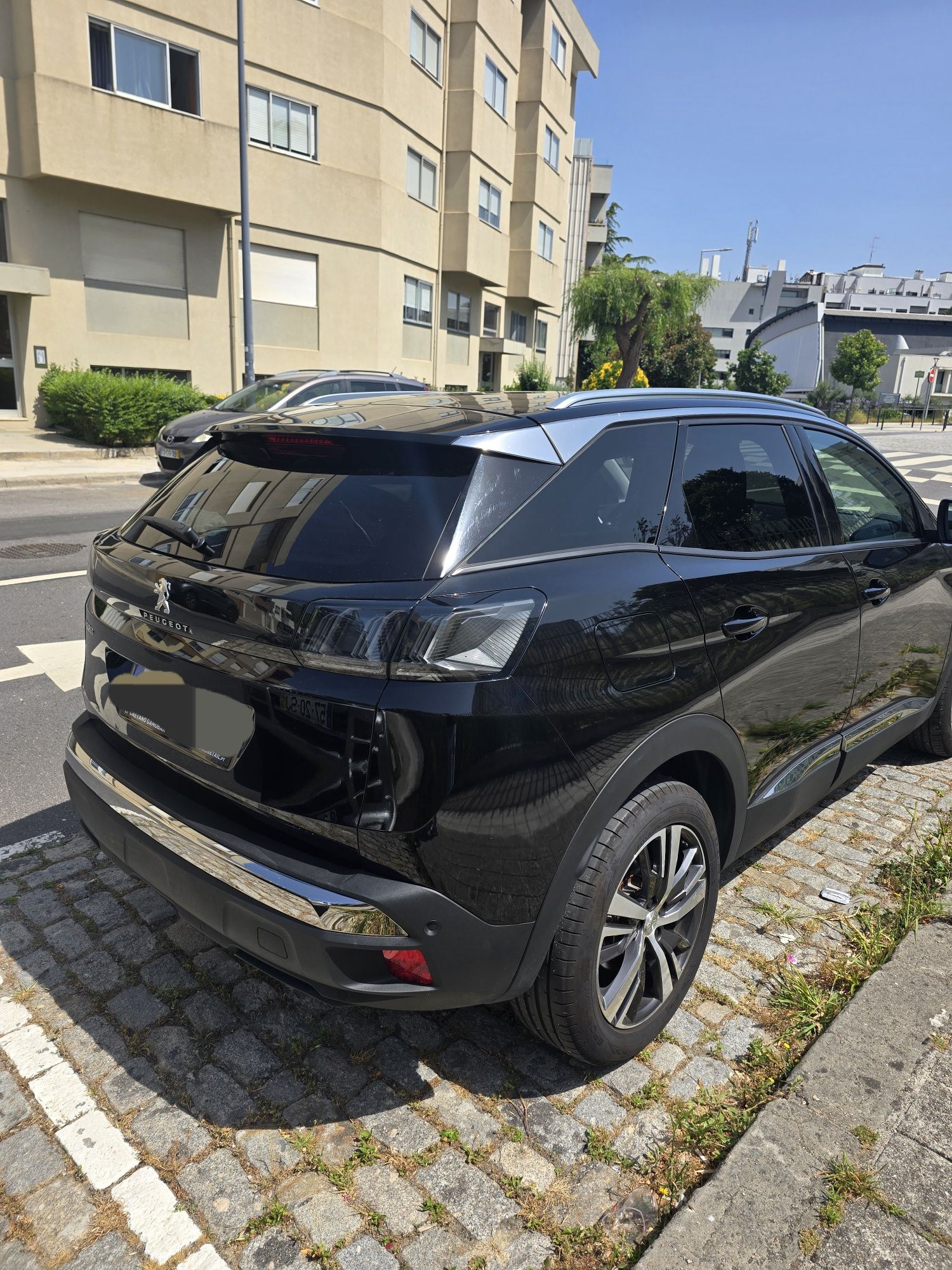 Peugeot 3008 Eat 8 1.500cc 130cv