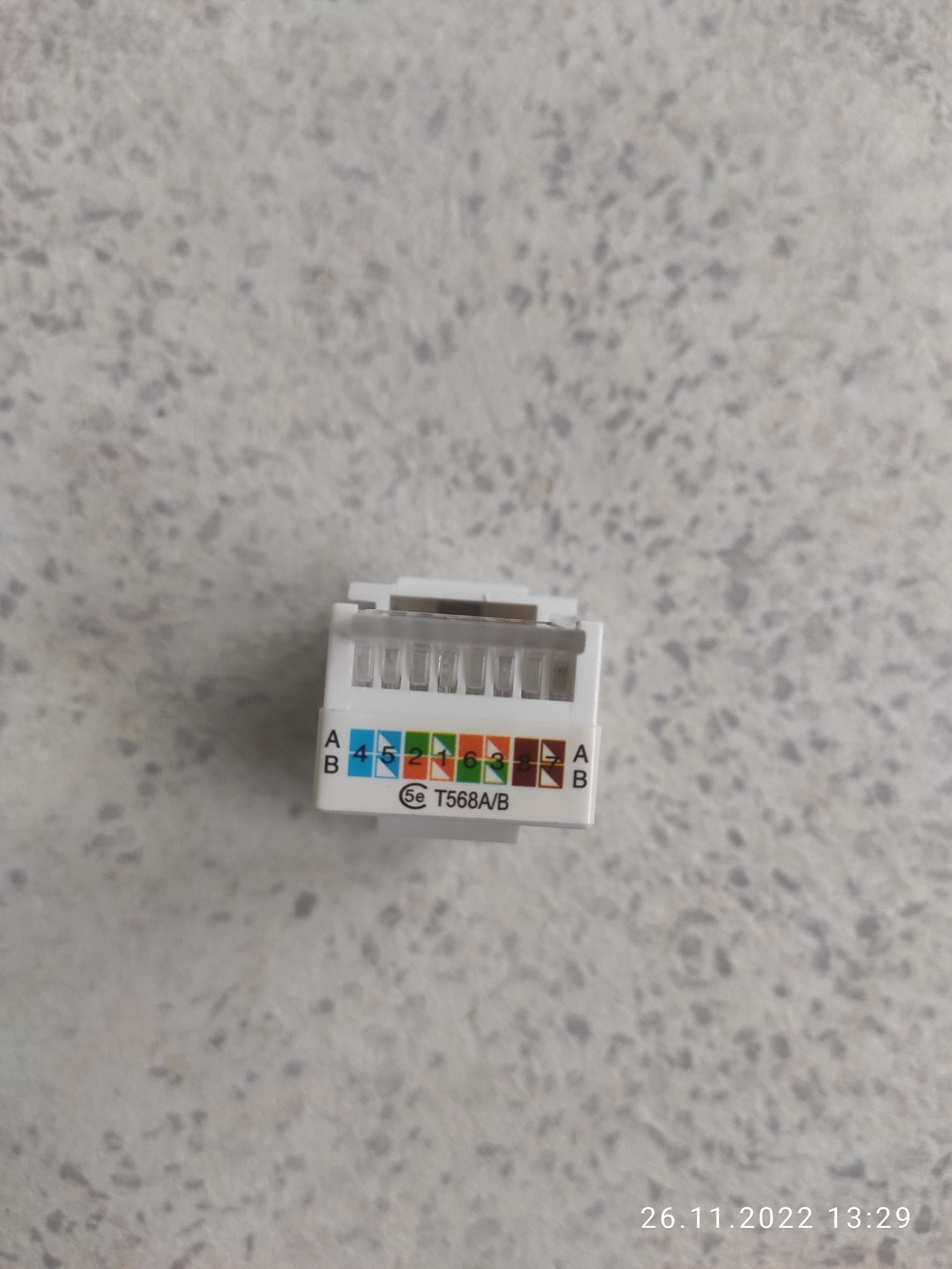 Кабеля и гнезда RJ45 и телефонные RJ12, RJ11