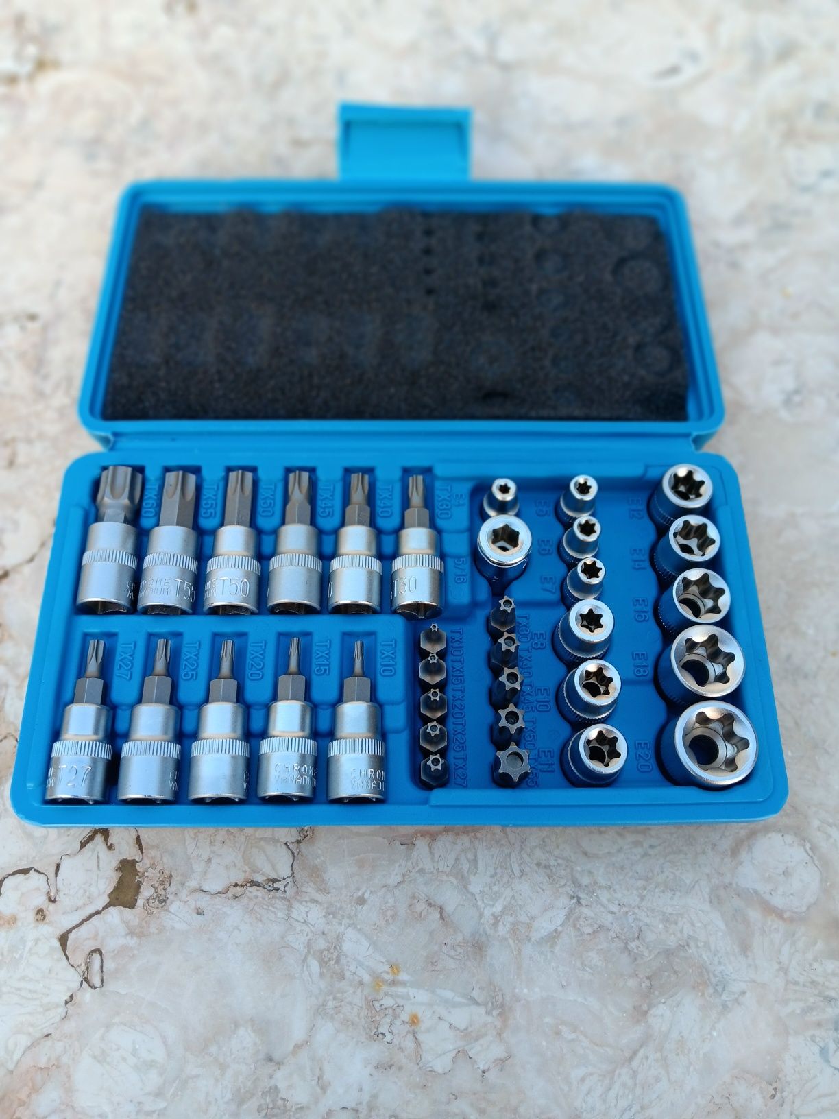Caixa de ferramentas torx de aco.