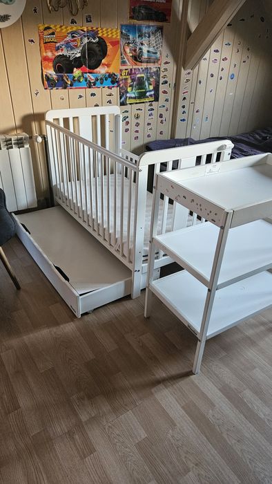Łóżeczko niemowlęce/ dziecięce Woodies Star Cot z szufladą i materacem