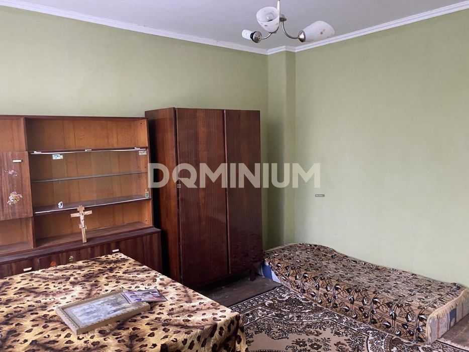 Продається будинок у с. Велятино