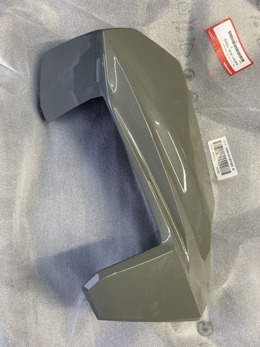 Czacha prawa owiewka oslona honda forza 125