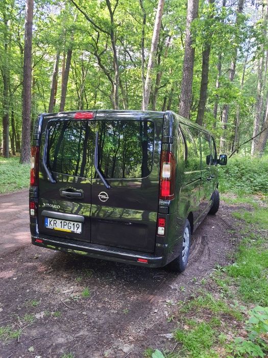 Wynajem Bus Opel Vivaro od 160 zł 9 Osób