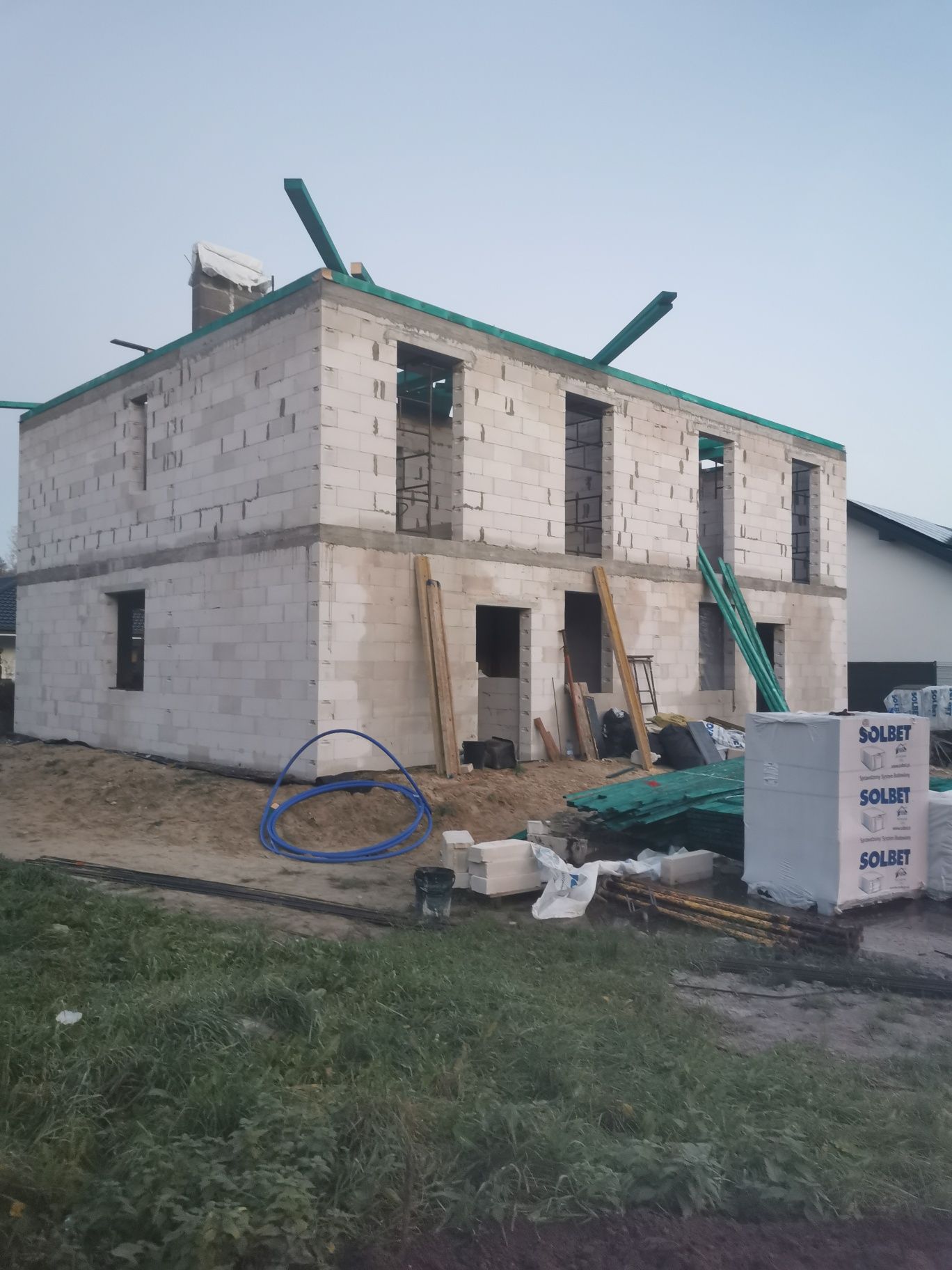BUDOWA DOMÓW stan surowy lub deweloperski