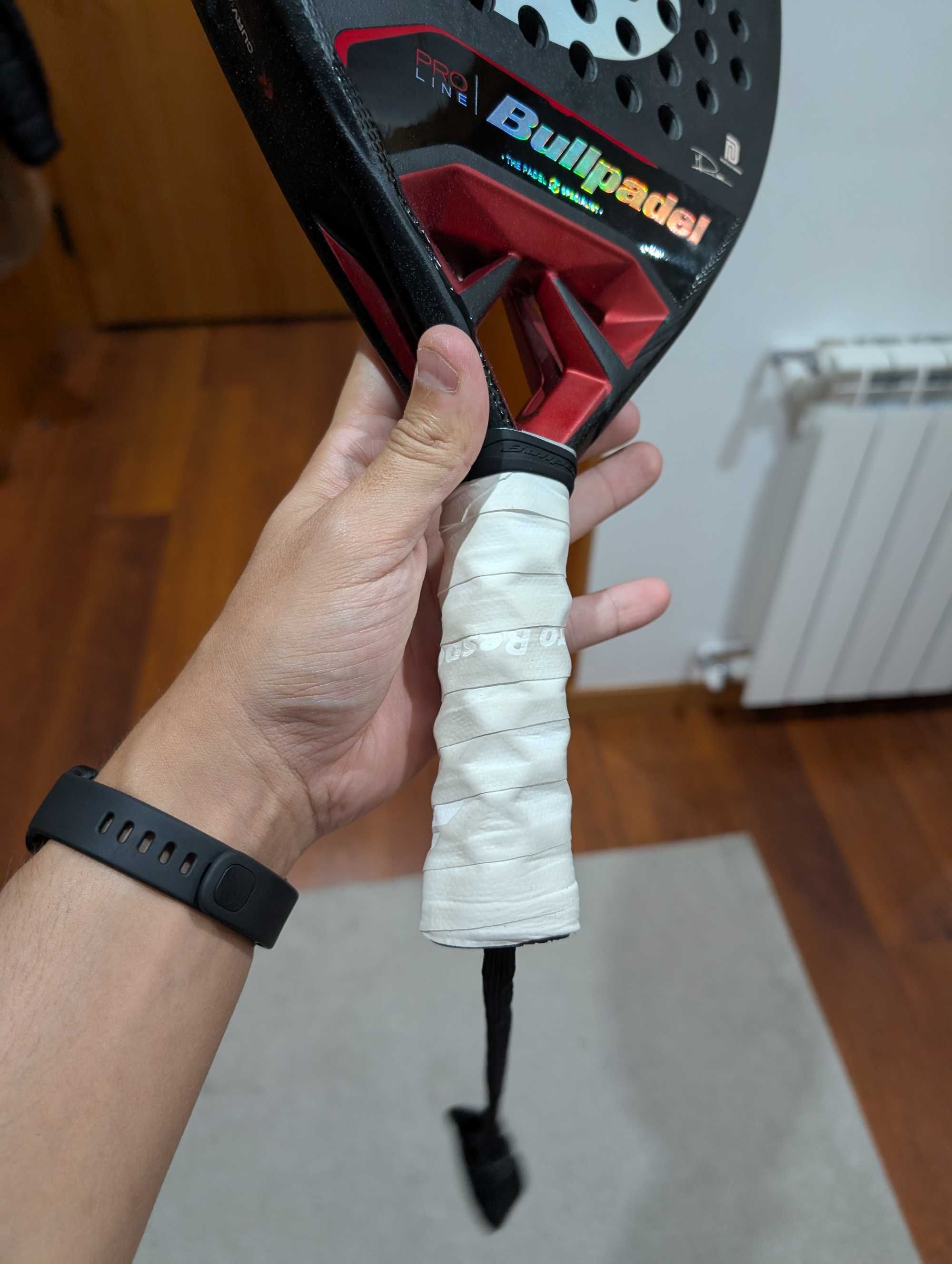 Bullpadel vertex Comfort 04 + Hesacore