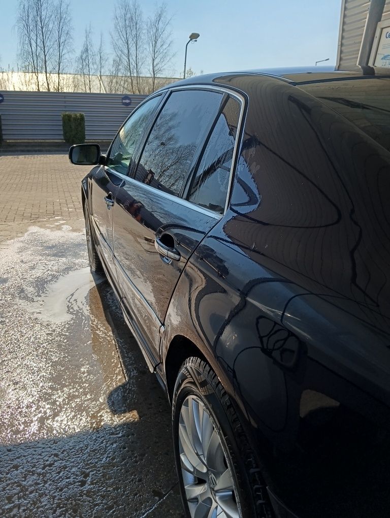 Volkswagen Phaeton 3.2