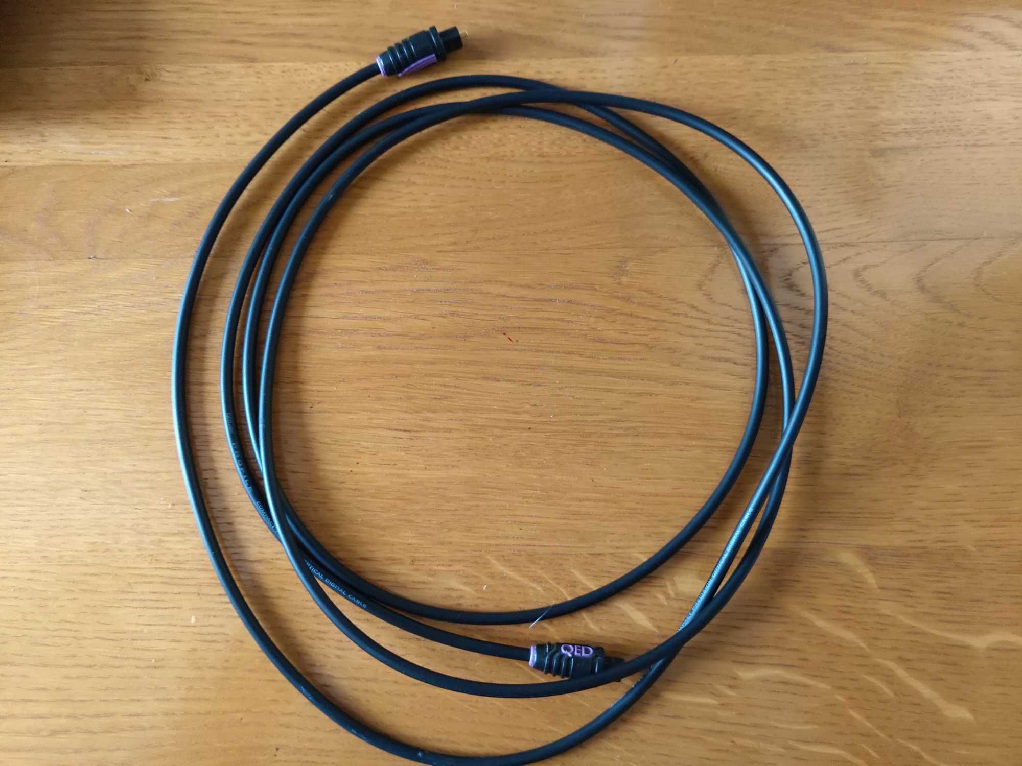 Kabel QED Profile optyczny 2m