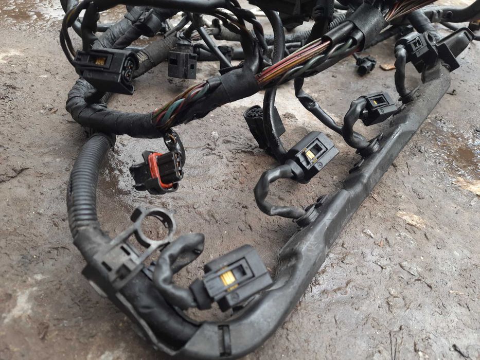 Підкапотка підкапотна проводка провода мотора Тойота Авенсіс т25 2.2