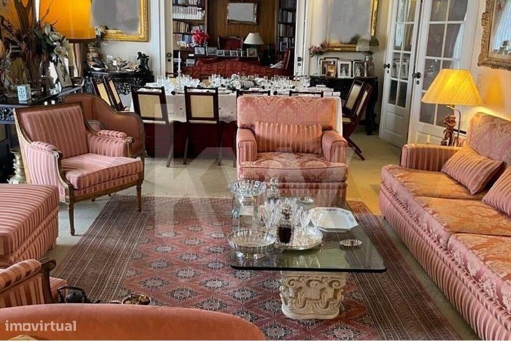 Penthouse T6 para Renovação Total no Lumiar, Lisboa