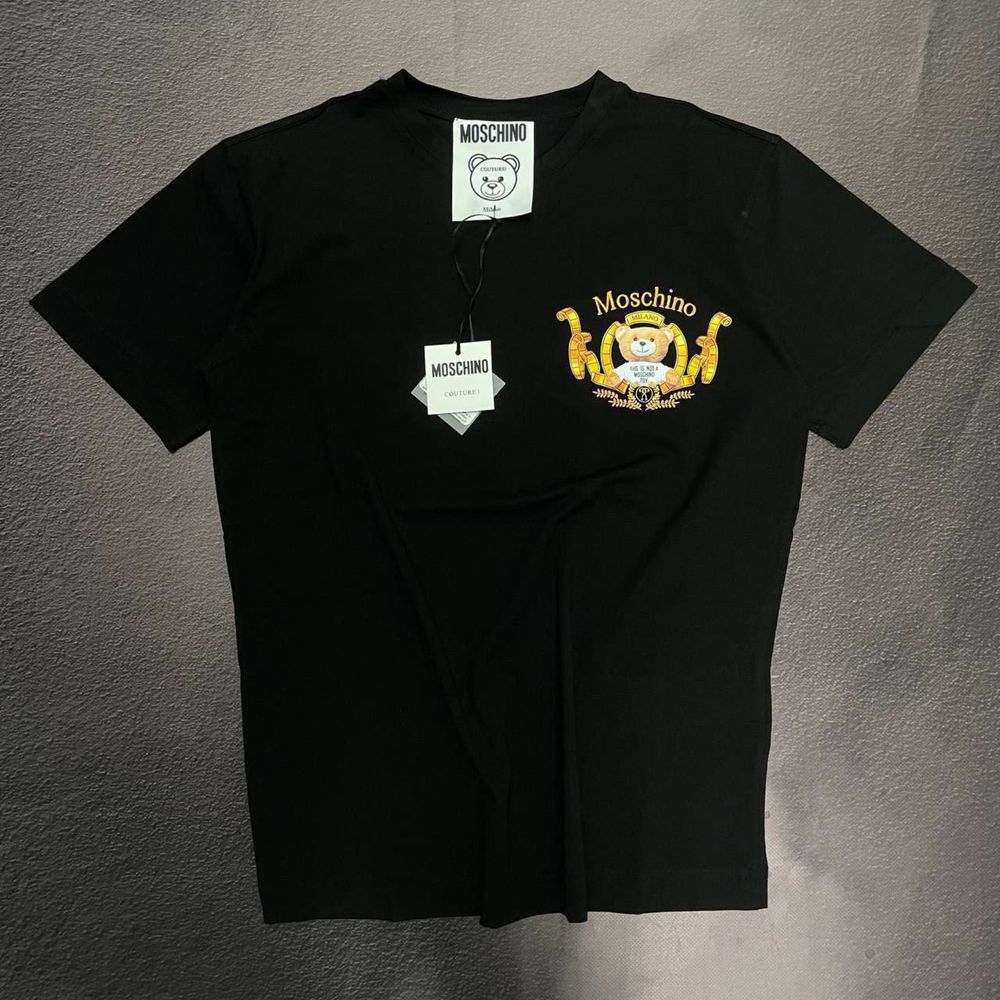 NEW COLLECTION! Женская футболка Moschino в черном цвете размеры S-L