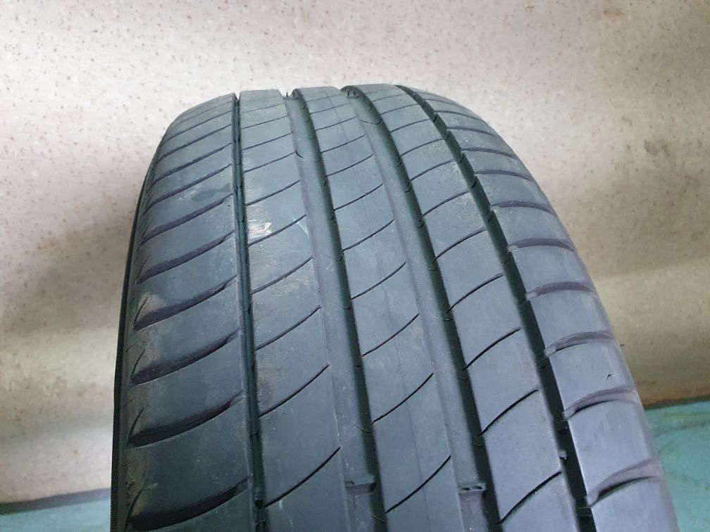 Michelin Primacy 3 AO 215/55R17