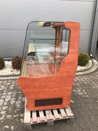 Lada witryna chłodnicza cukiernicza Bochnia dł.95 cm i inne urządzenia