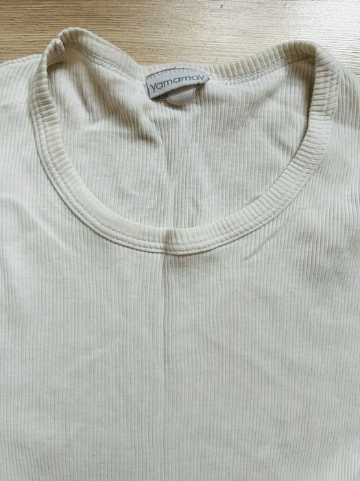 Biała bluzka prążkowana prążek kremowa koszulka krótki rękaw