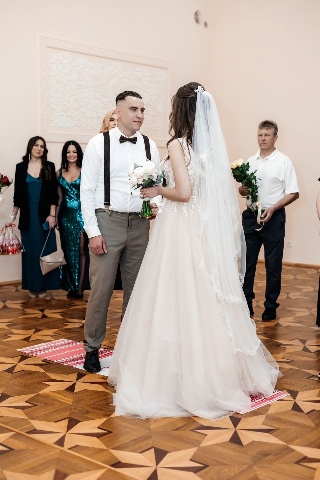Весільна   сукня