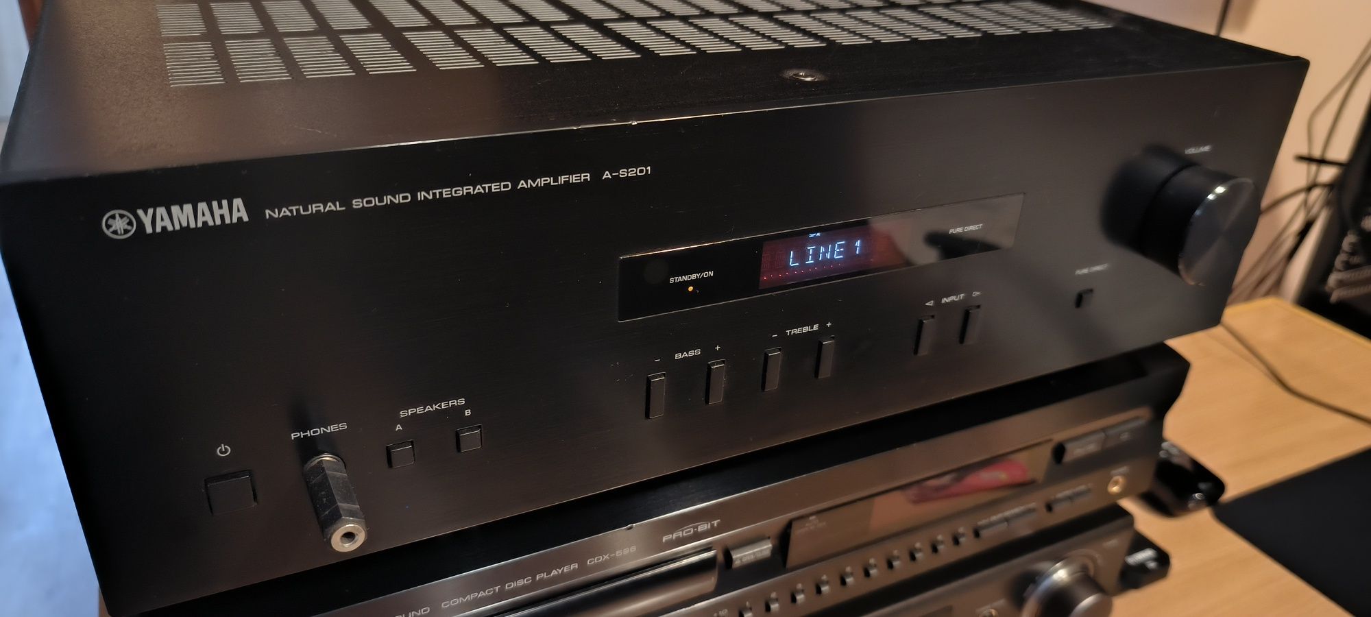 Wzmacniacz Yamaha AS-201 stereo, proszę się kontaktować przed zakupem