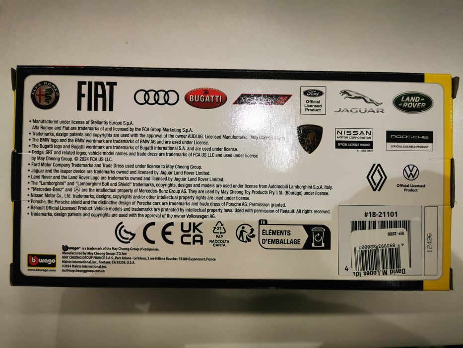 Jaguar XKR-S Burago 1/24