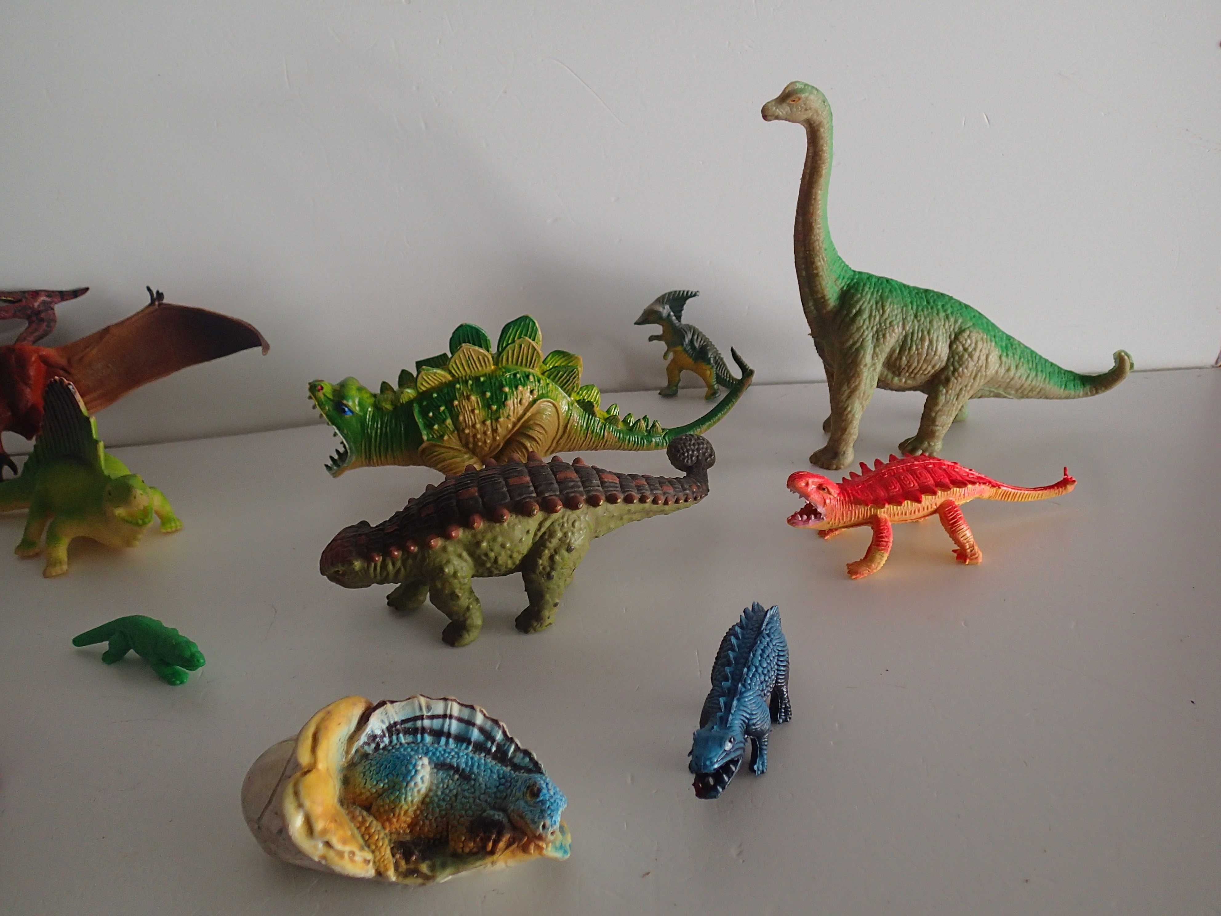 Dinossauros em pvc