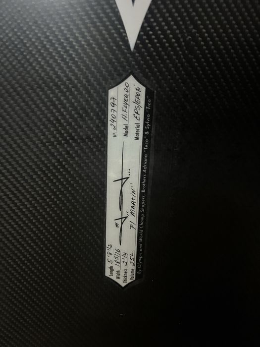 Prancha de carbono 5’8 1/2