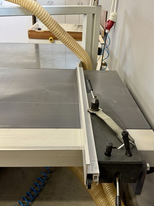 Piła formatowa Robland NZ 3200 AXIS SERVO