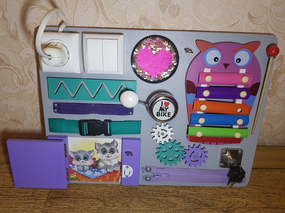 Красивый бизиборд.