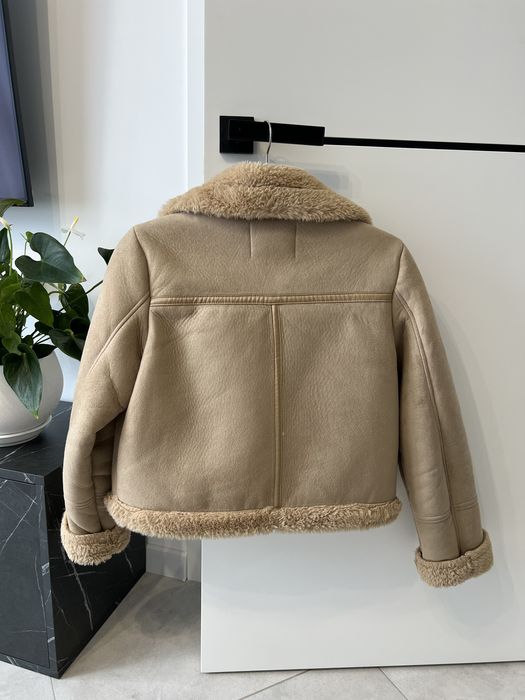 Тепла дублянка Stradivarius