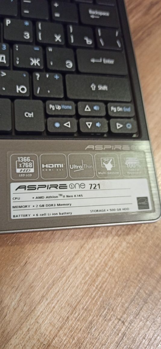 Нетбук Acer Aspire One 721