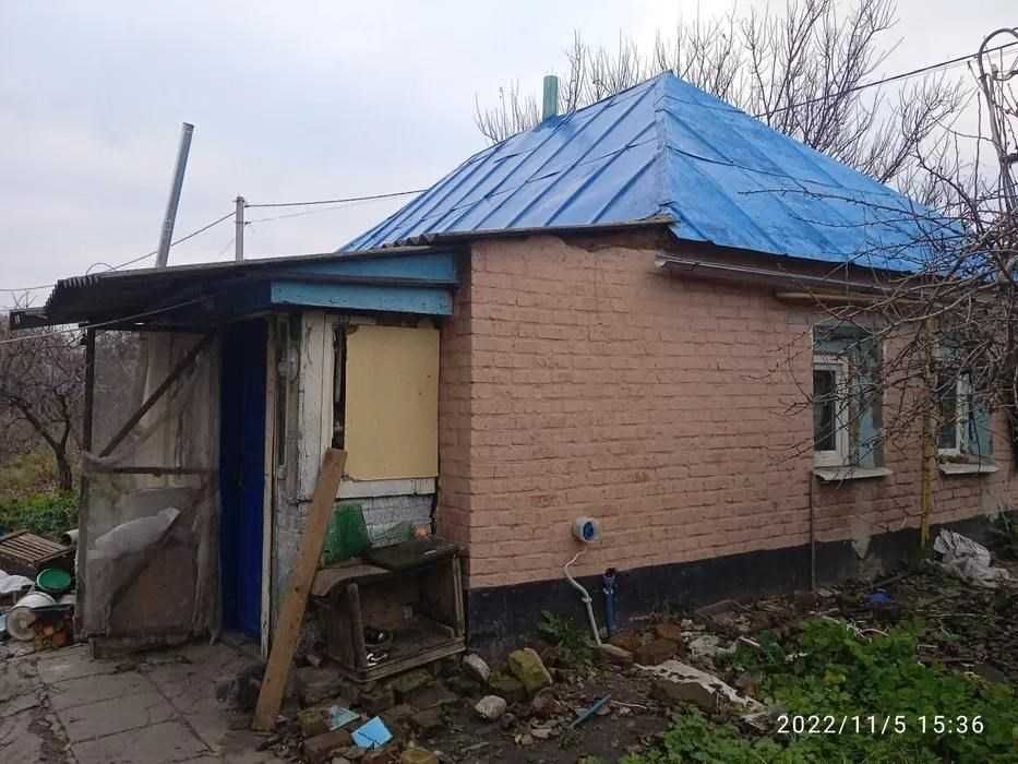 Окремий будинок у передмісті