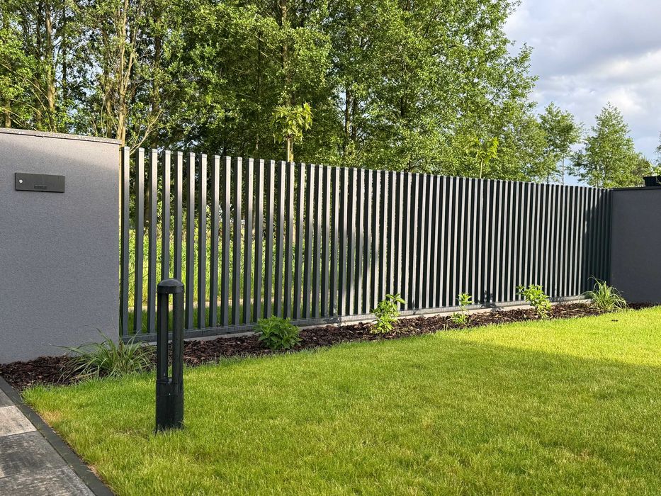 Nowoczesne ogrodzenia na wymiar- grzebieniowe, modułowe PRODUCENT