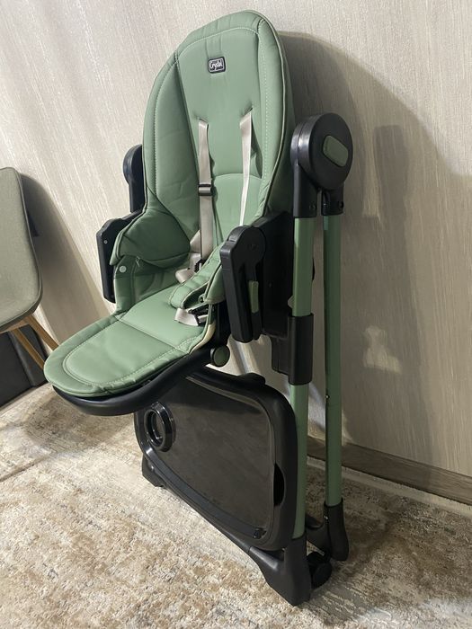 Стільчик для годування