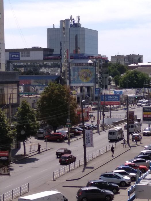 Кам'янецька 38.У самому центрі,чиста!Чєк