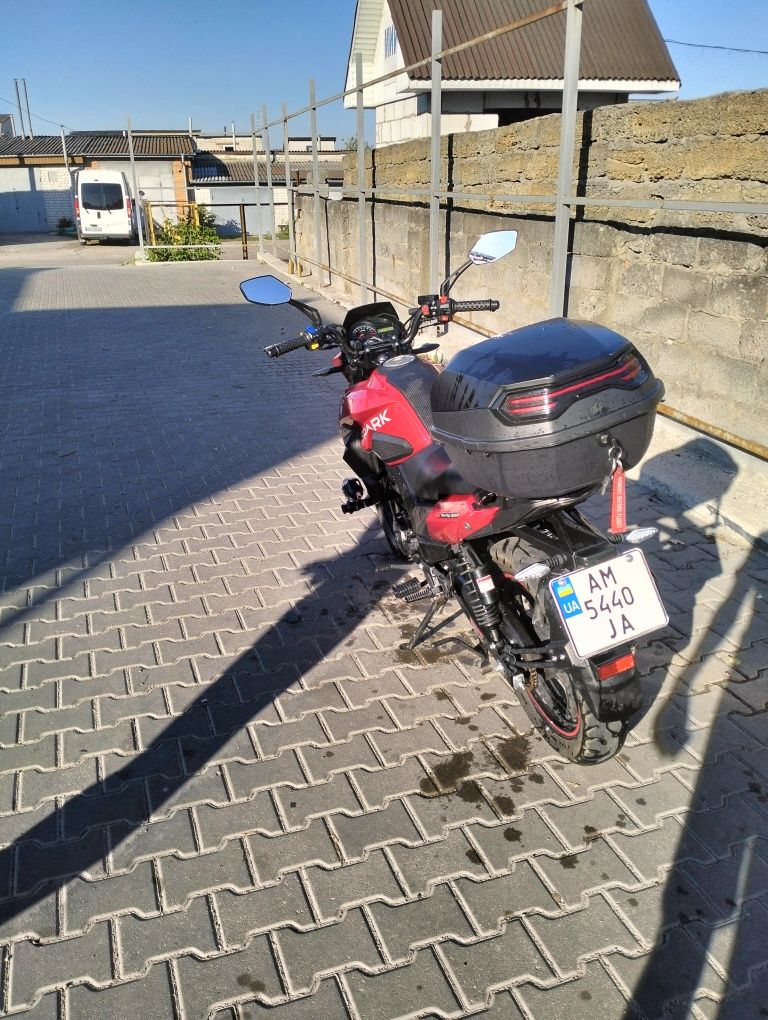 Продам мотоцикл Spark200r32
