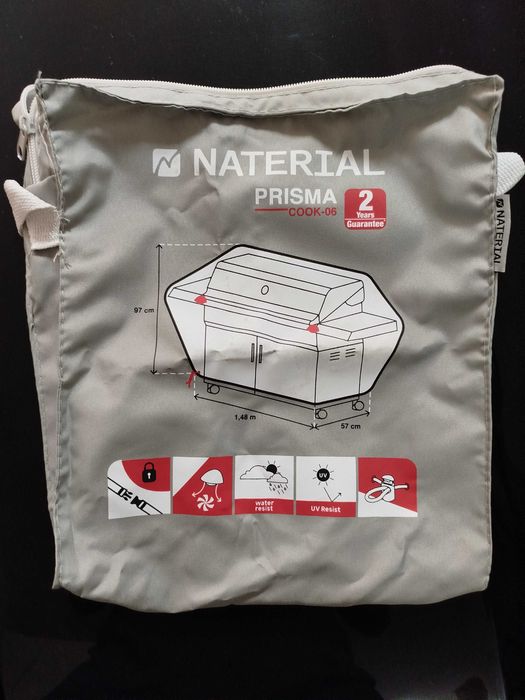 Fogão para churrasco ao ar livre em muito bom estado.