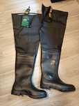 Wodery nowe rozmiar 43