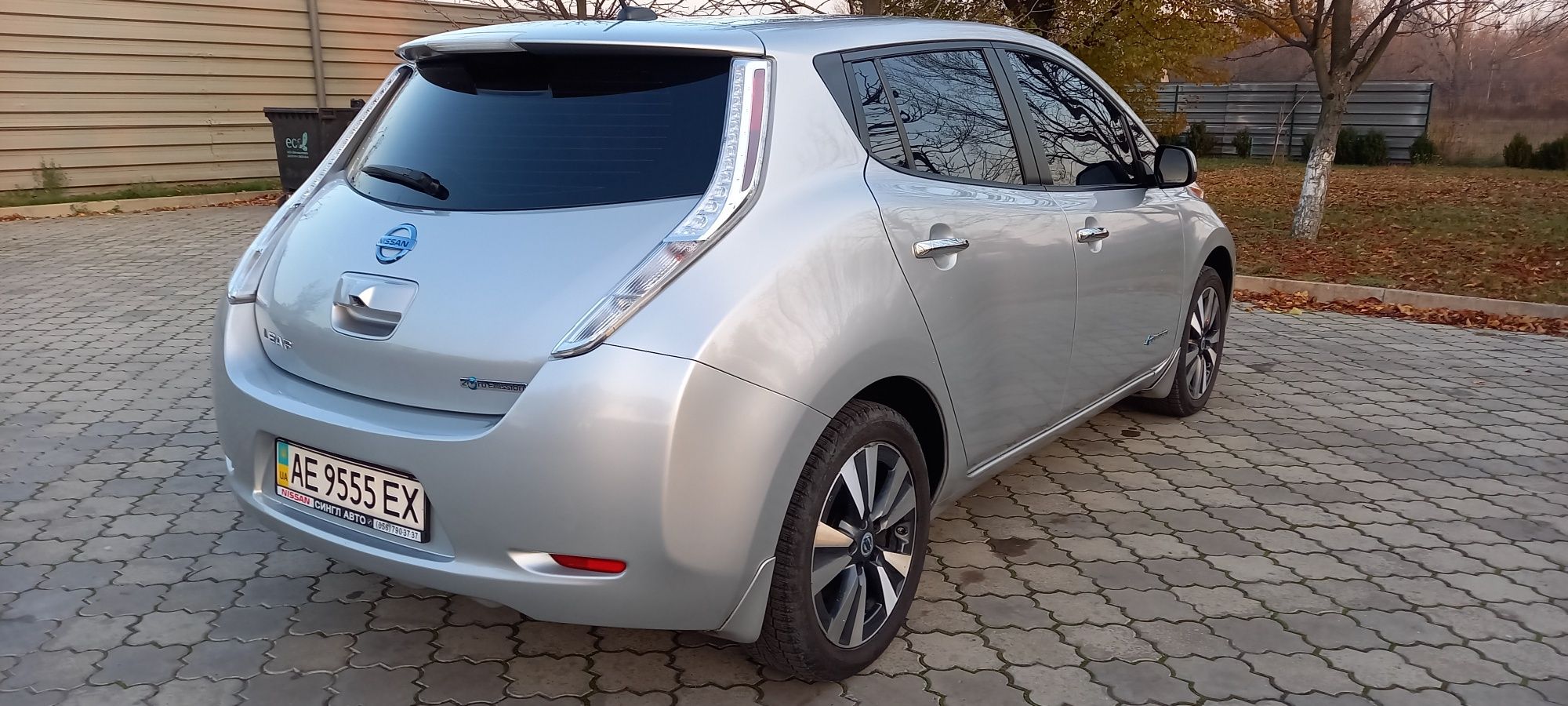 Nissan Leaf SV 24kw 2016. Продам