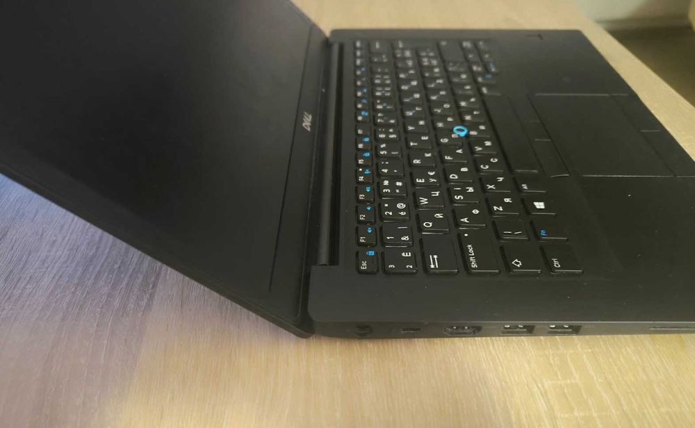 Laptop Dell Latitude 7490 z 32 GB RAM i 1000 GB SSD