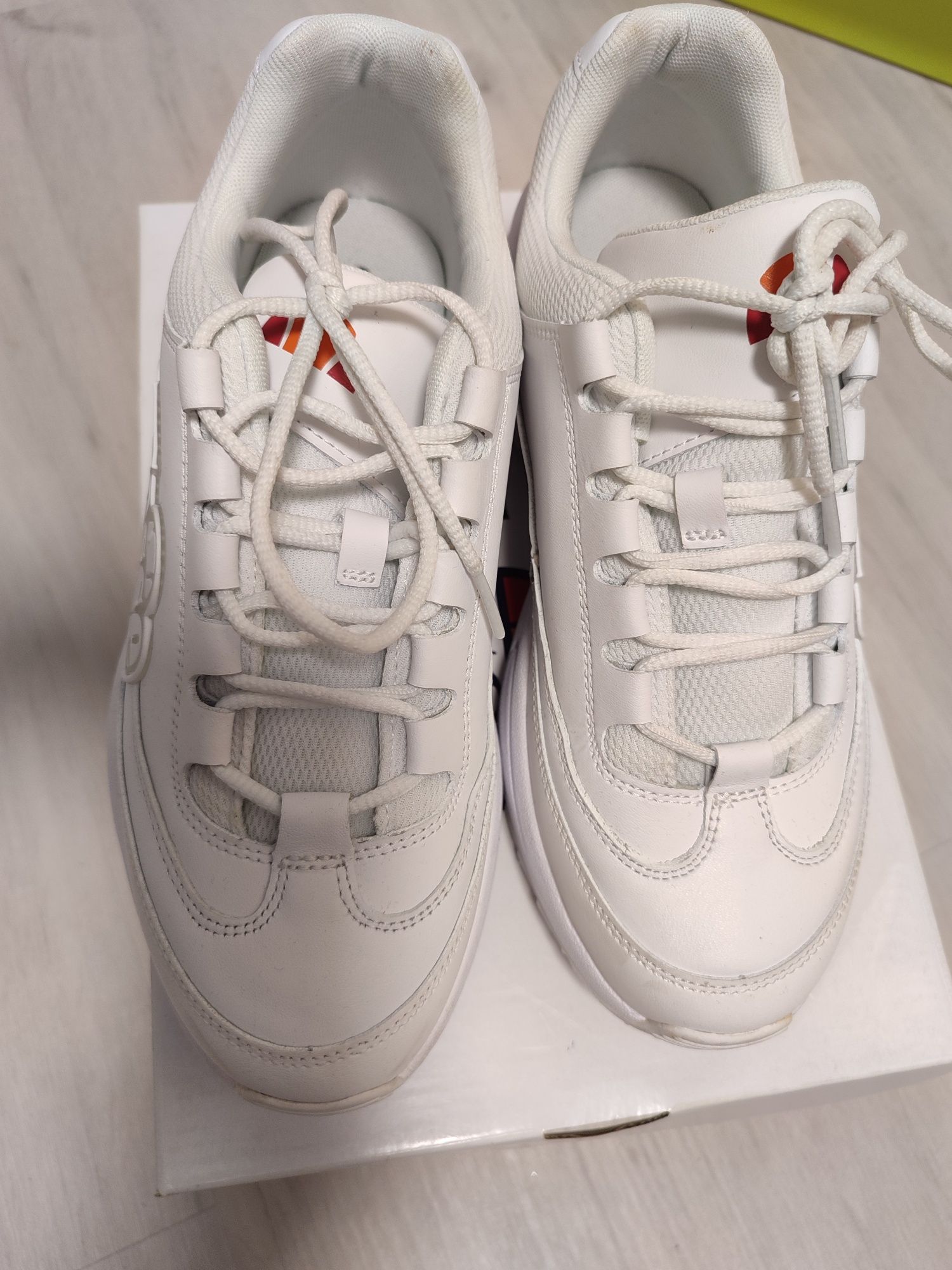 Sneakersy Ellesse Sparta white białe 39.5 nowe