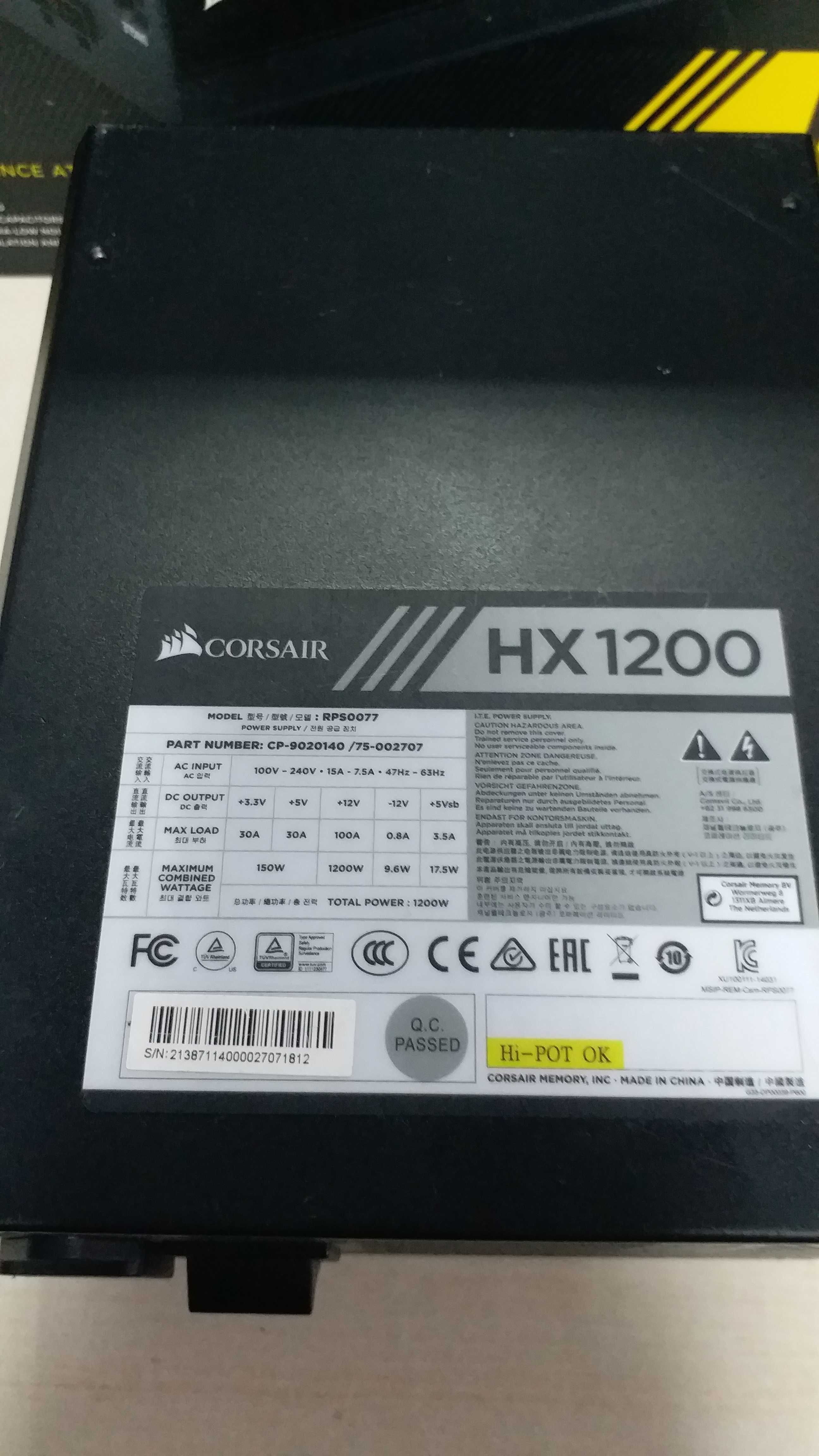 Блок живлення Corsair HX1200 80 PLUS Platinum, 1200 Watt