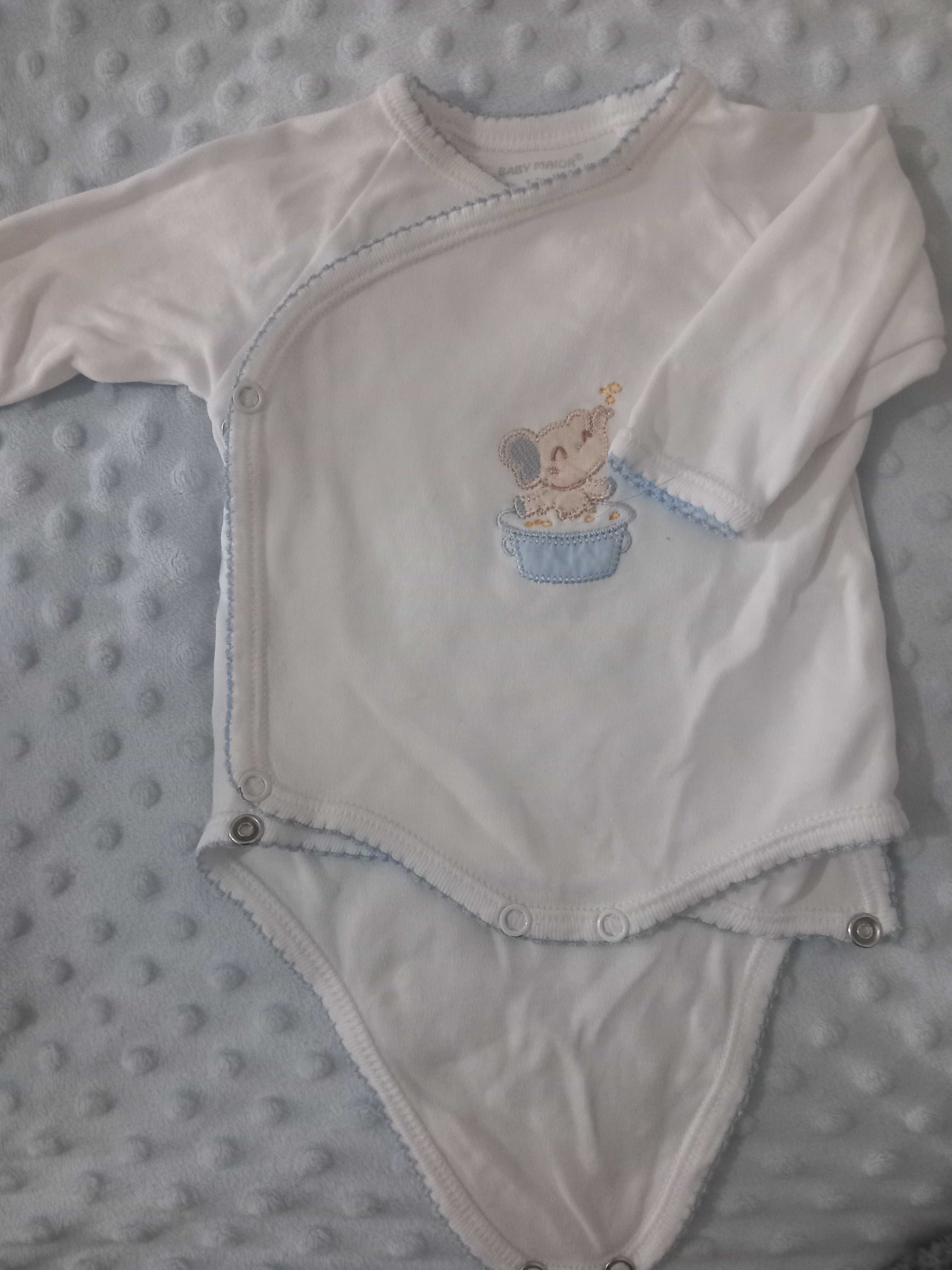 Roupa de bebé variada 0-3M