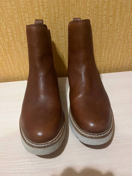 Шкіряне взуття Clark's, 41 розміру